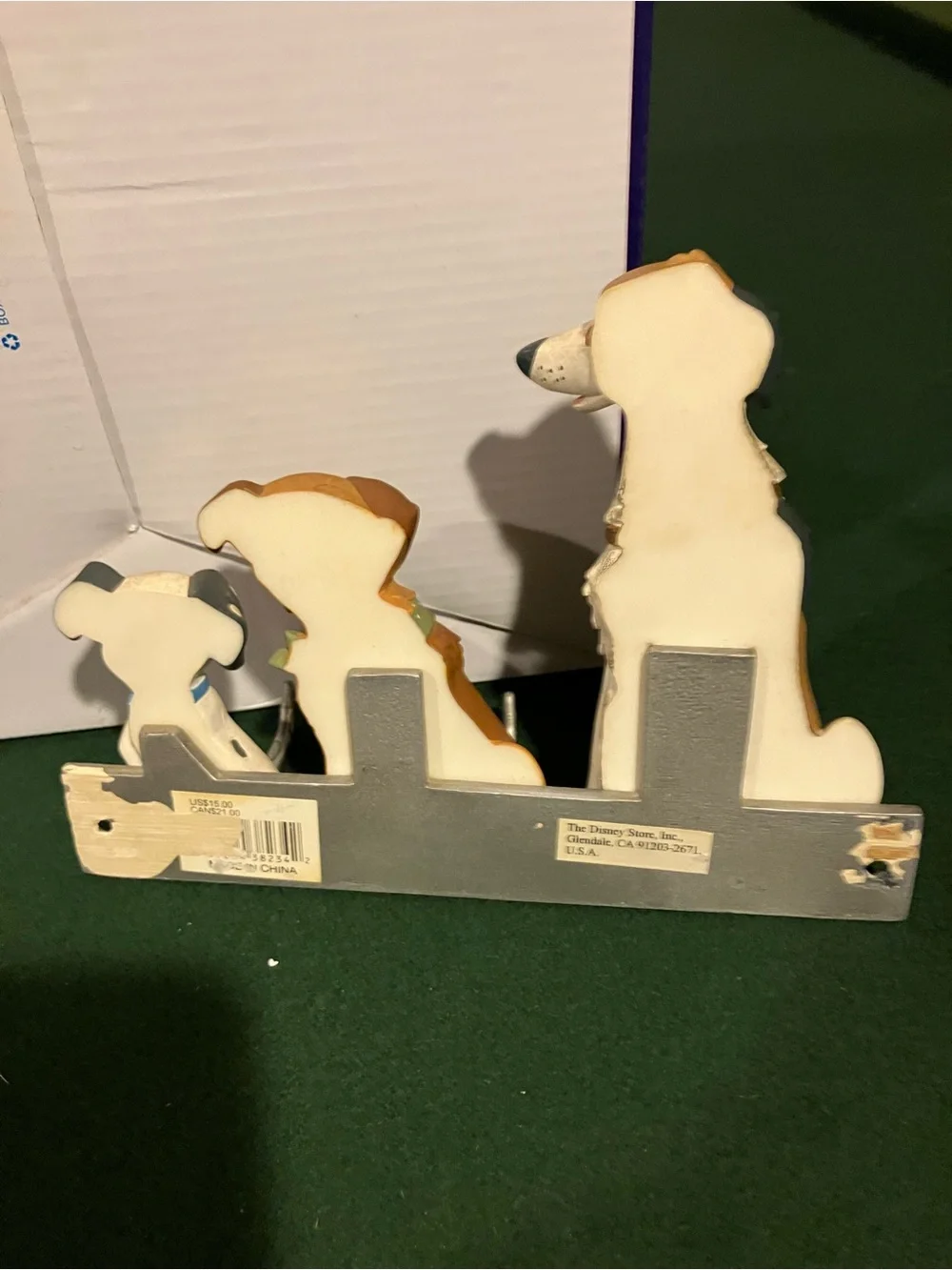 GUC Disney Store 102 Dalmatians 3 Hook Leash/Key Holder RARE w/mounting screws